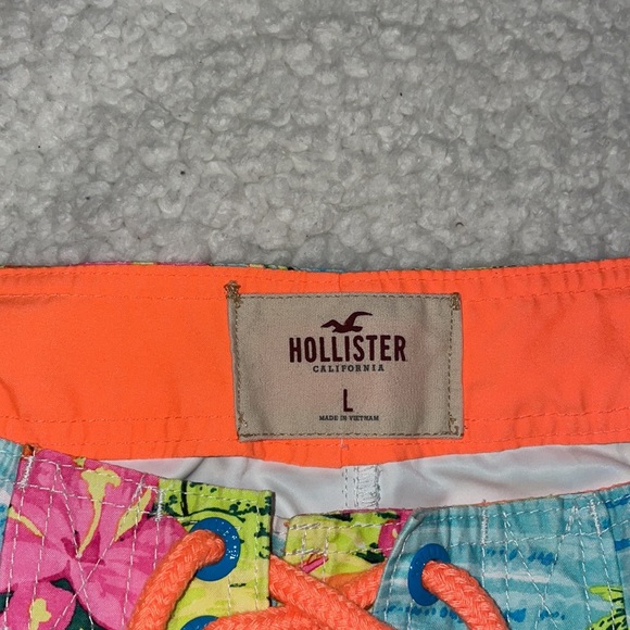 Floral Hollister Trunks - Picture 2 of 3